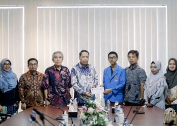 Lolos Program IISMA, Rektor Lepas Mahasiswa FKIP UMSU ke Kroasia